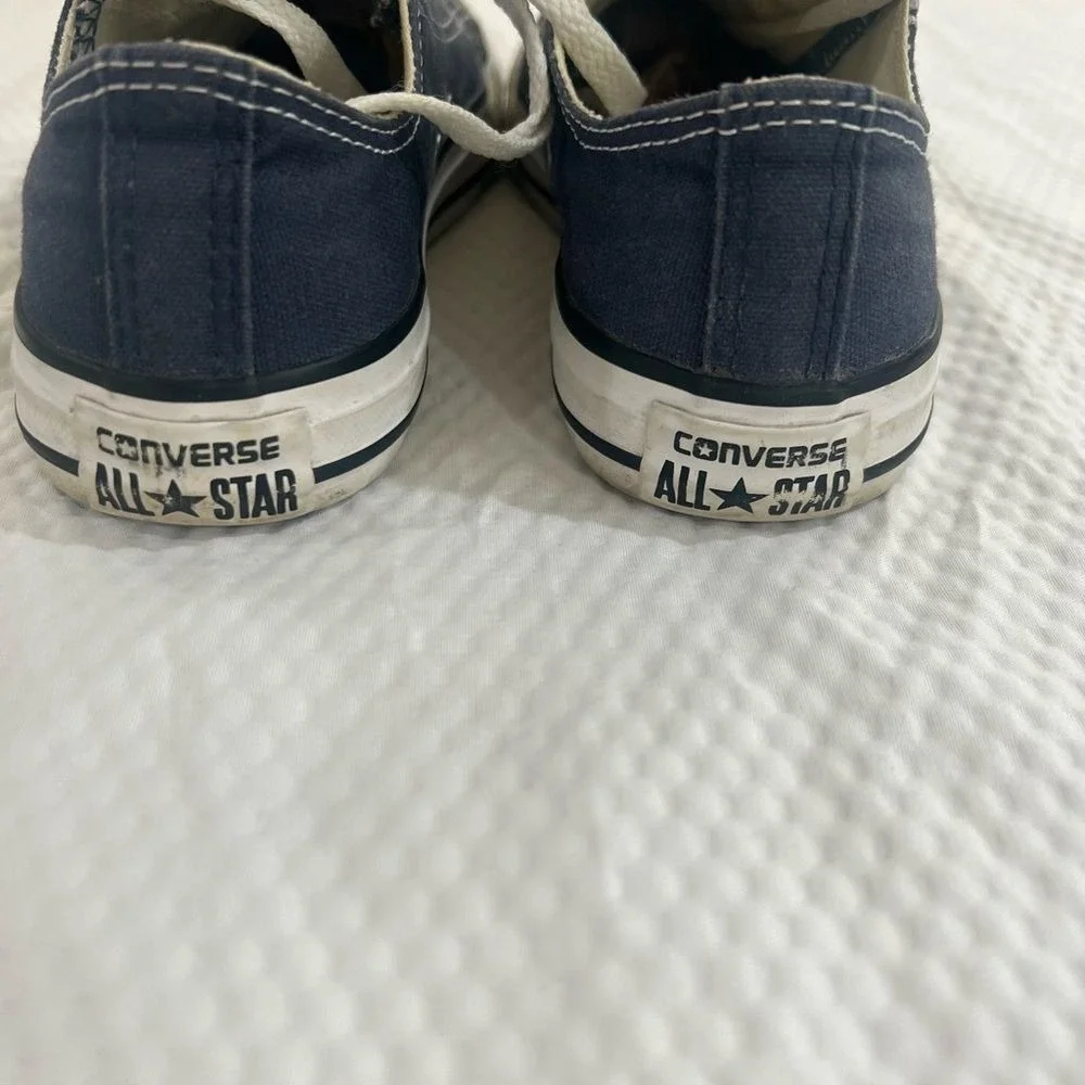 Converse size 3 in youth color Blue